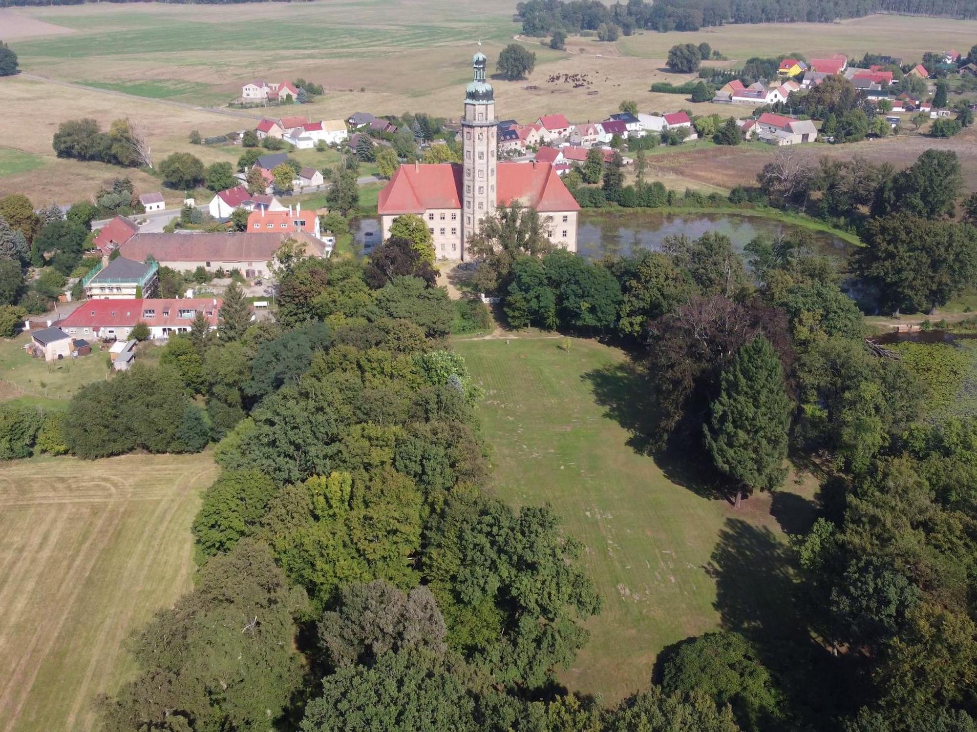 Resort "Schloss Reinharz" Bad Schmiedeberg Dış mekan fotoğraf